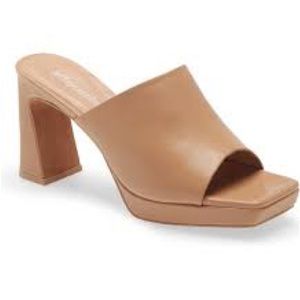 Jeffrey Campbell Caviar nude platform slide. Size 10.